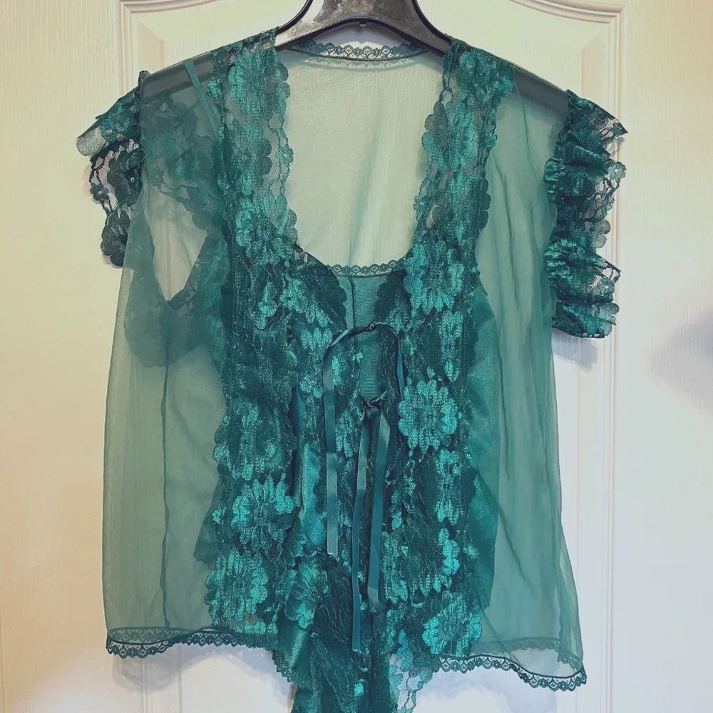 Green 2-Piece Lingerie Set-St. Patrick' Day Surprise-Size Medium-Lace-Sheer-Sexy - Picture 1 of 10